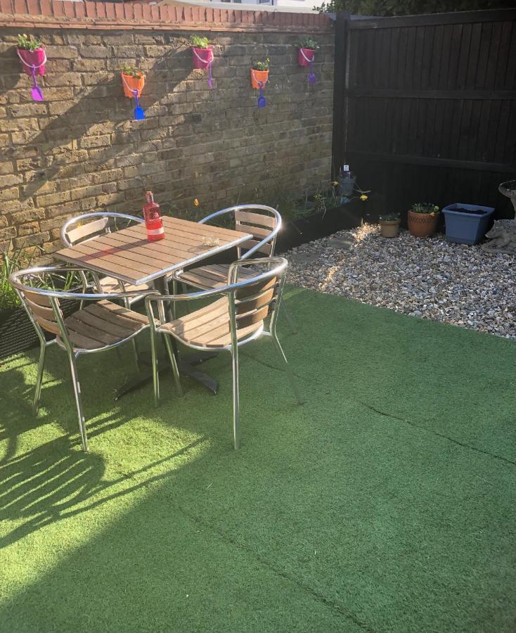 Sherpai Lodge Herne Bay Eksteriør billede